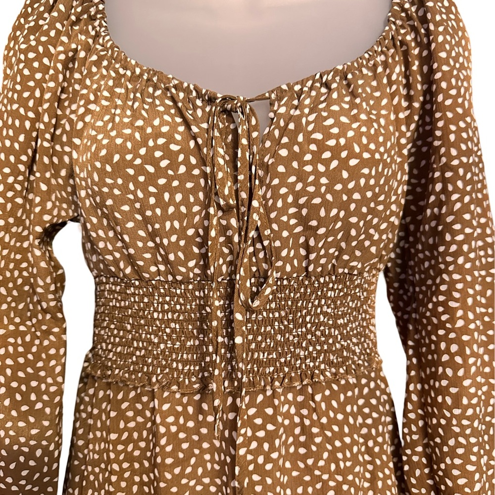 Spring/Summer Printed Dress. - Picture 2 of 4